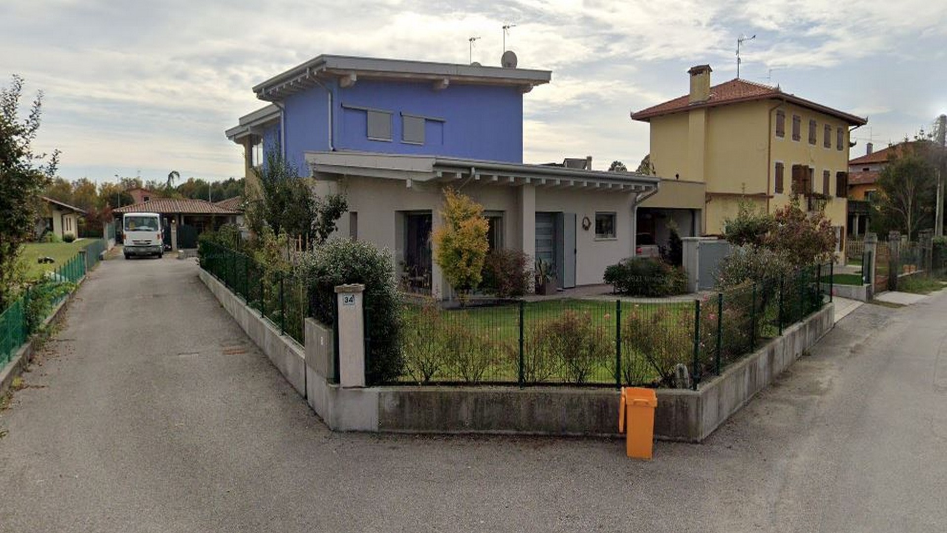 Residenza bifamiliare Via Sanzio